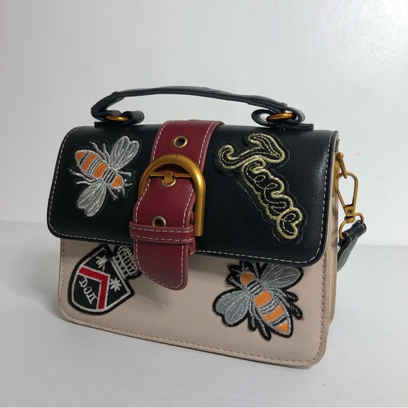 Patch Trendy Purse Clutch with Long Cross Body Strap - Picture 2 of 14
